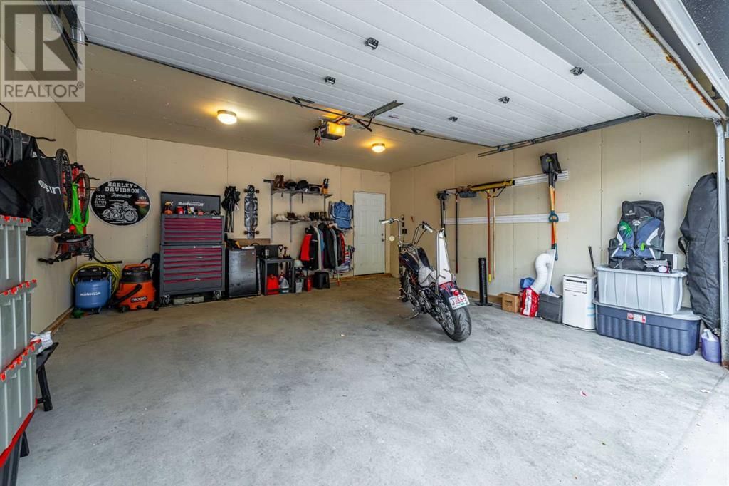 1312 GLADSTONE ROAD NORTHWEST Image 45