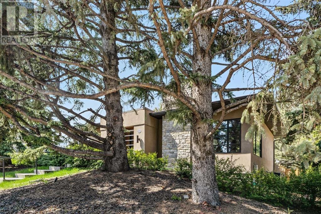 1412 KERWOOD CRESCENT Image 2
