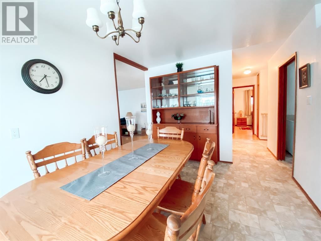 4615 54 STREET Image 18