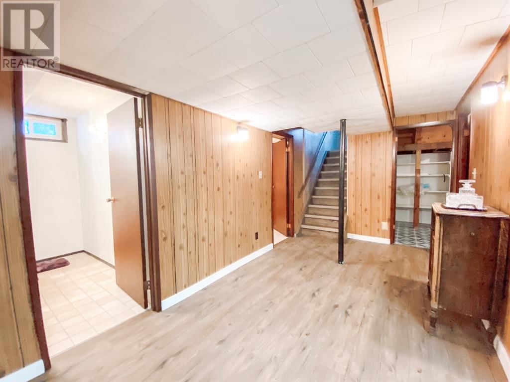 4615 54 STREET Image 30