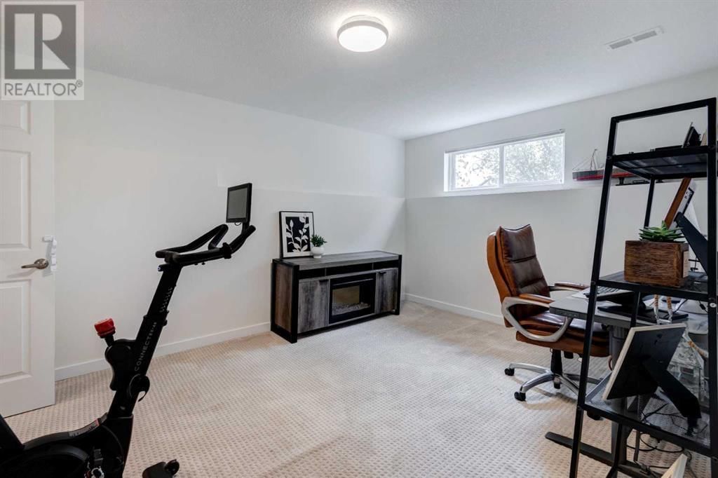 120 WEST CREEK CLOSE Image 22