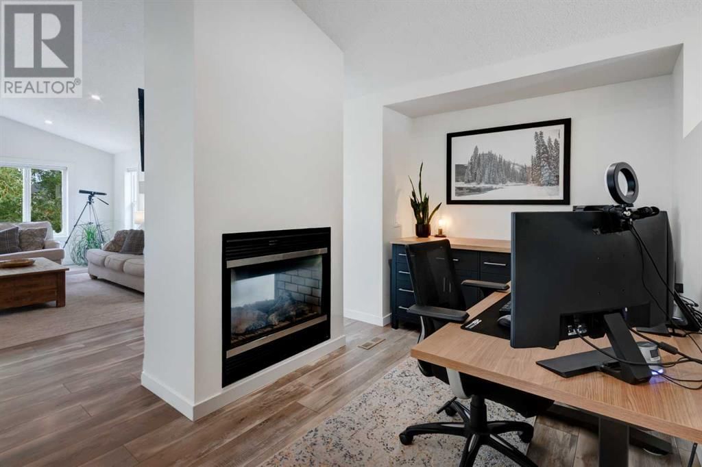 120 WEST CREEK CLOSE Image 3