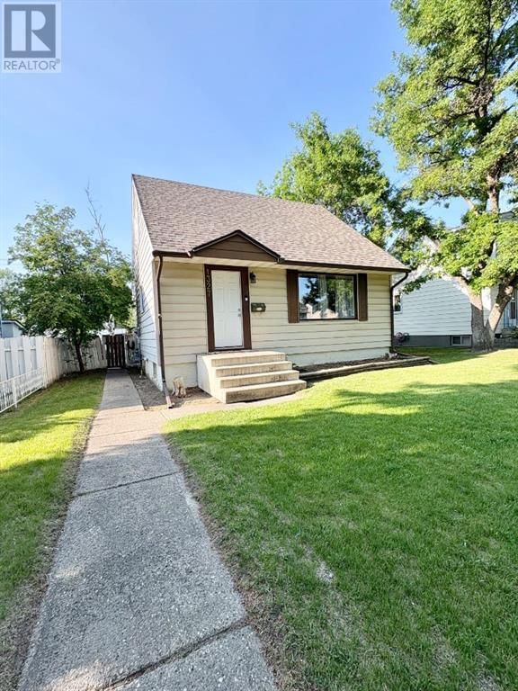 1327 5a Avenue North Lethbridge, Alberta
