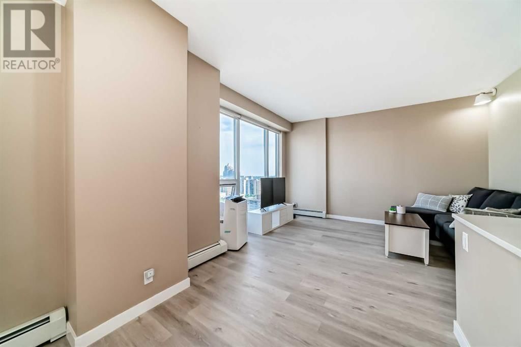 1053 10 STREET SOUTHWEST Image 19