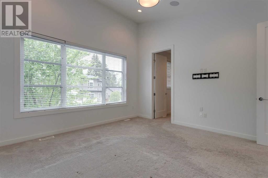 3112 5 STREET NORTHWEST Image 16