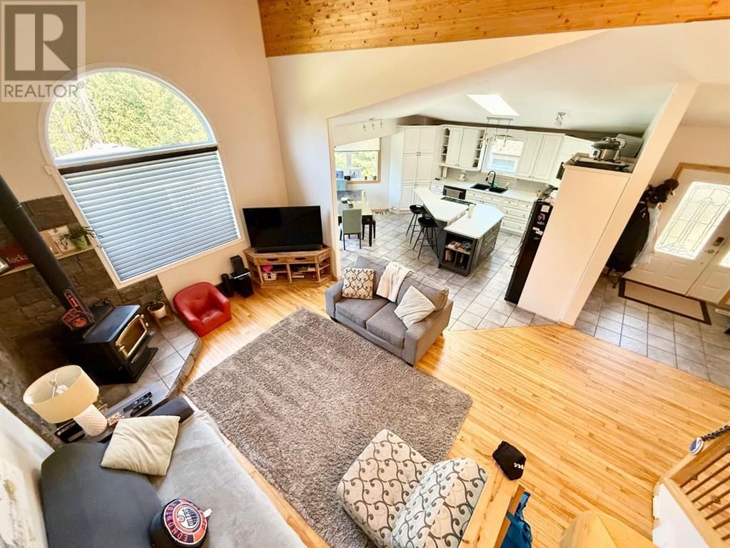 176 MCARDELL DRIVE Image 15
