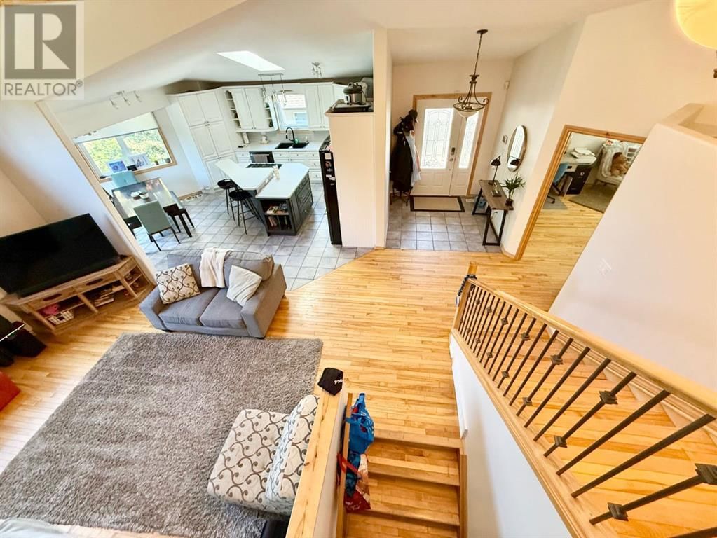176 MCARDELL DRIVE Image 23