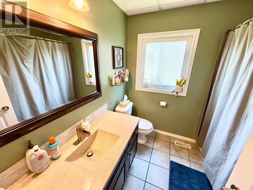 176 MCARDELL DRIVE Image 26