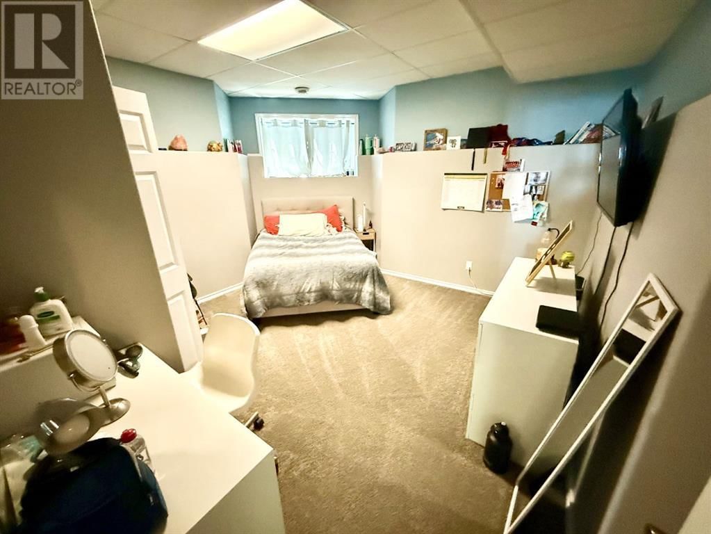 176 MCARDELL DRIVE Image 29