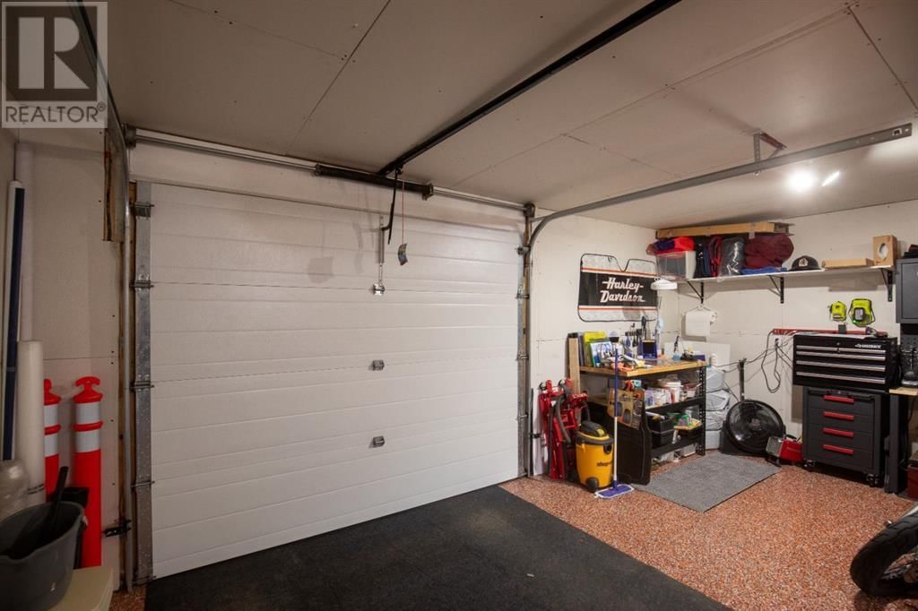 37 REGATTA WAY Image 36