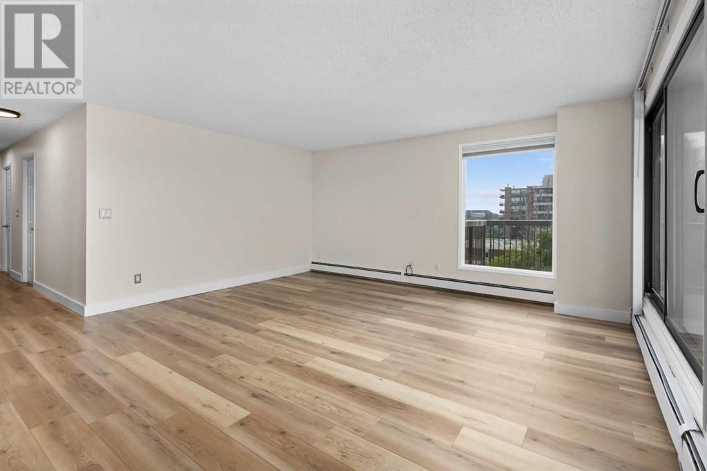 225 25 AVENUE SOUTHWEST Image 10