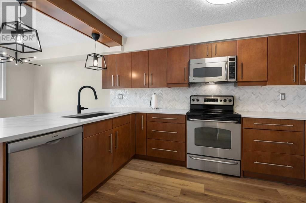 225 25 AVENUE SOUTHWEST Image 6