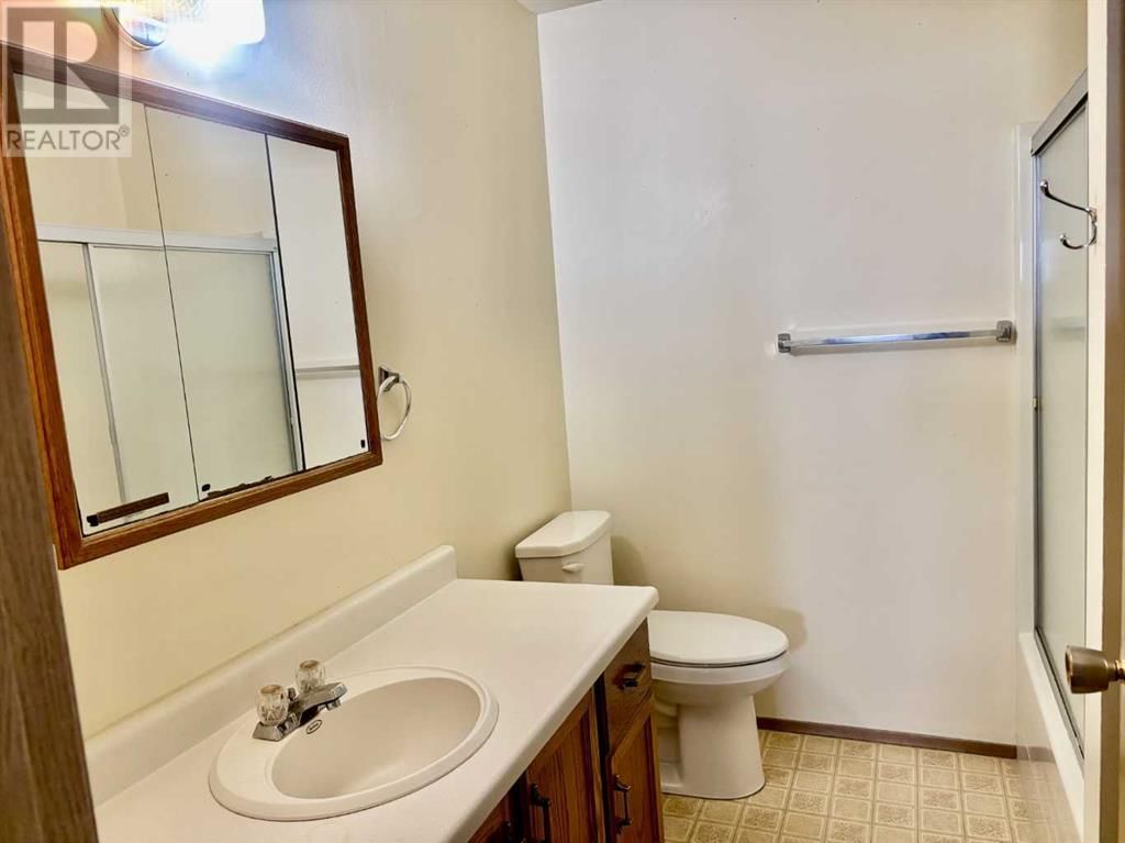5502 58A STREET Image 12