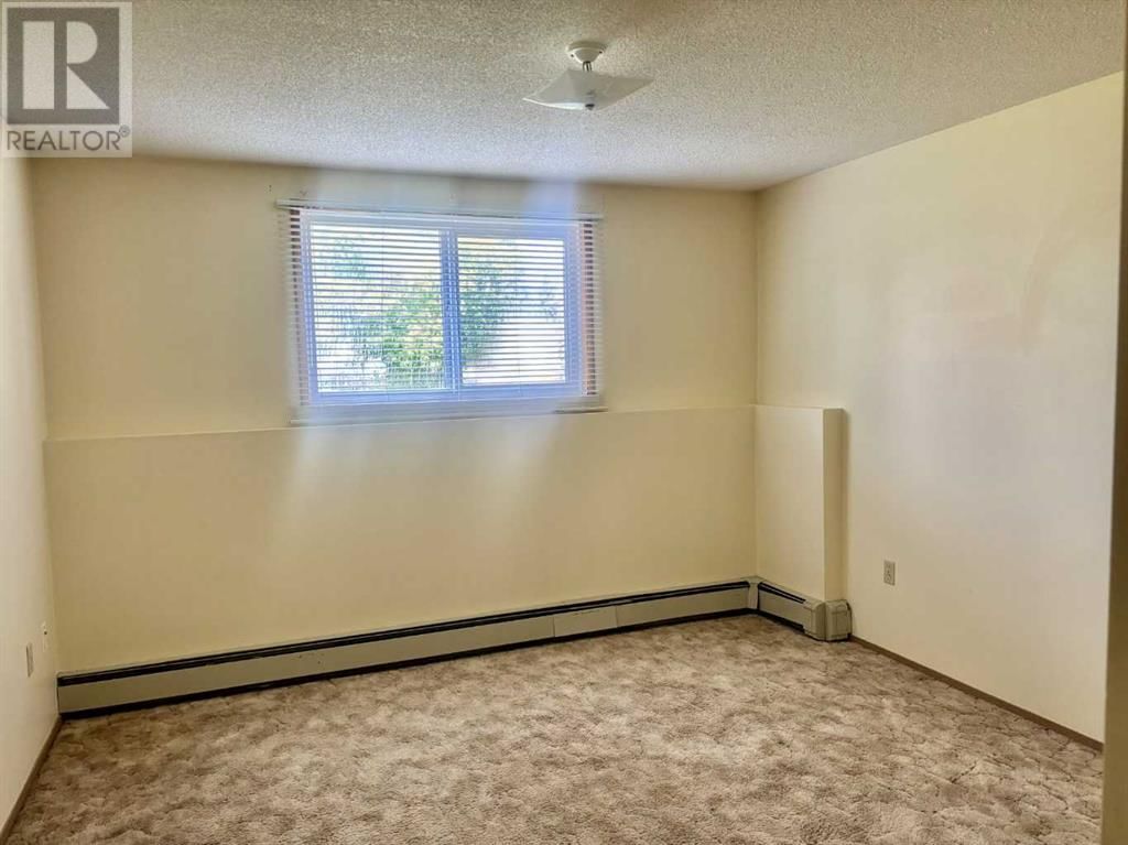 5502 58A STREET Image 9