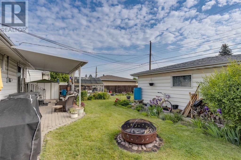 4448 3 STREET NORTHEAST Image 22