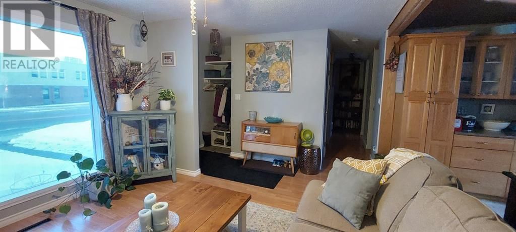 9707 88 AVENUE Image 10