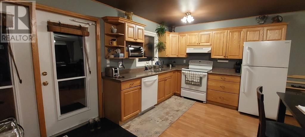 9707 88 AVENUE Image 5