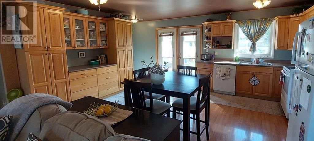 9707 88 AVENUE Image 6