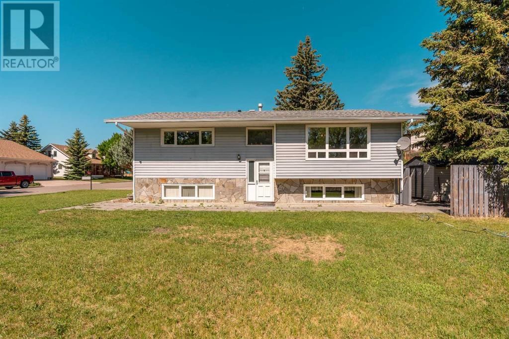 891 DUNDAS STREET Image 2