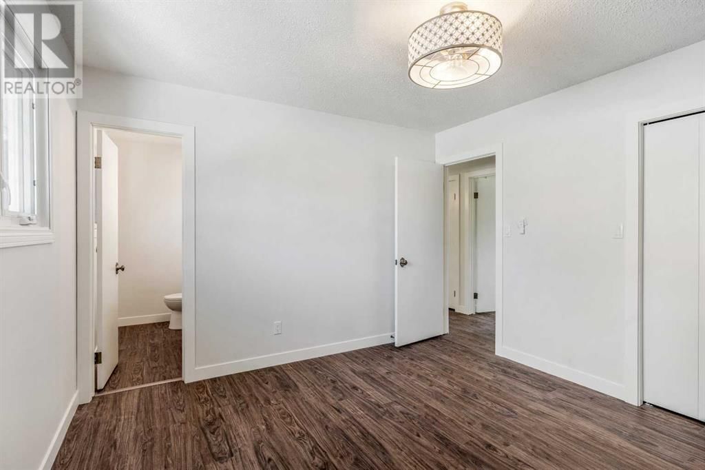 891 DUNDAS STREET Image 22