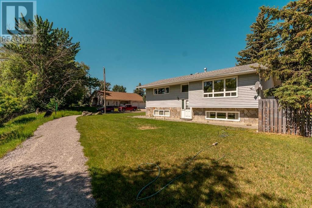891 DUNDAS STREET Image 3