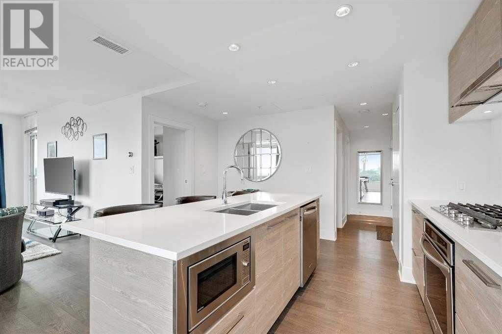 38 9 STREET NORTHEAST Image 4