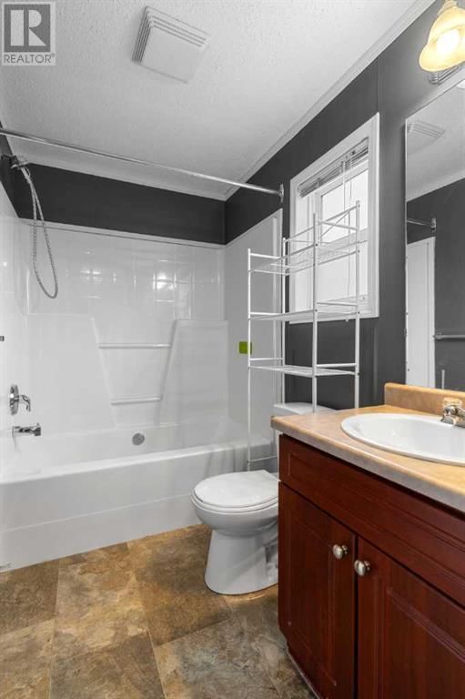 8906 91 STREET Image 20