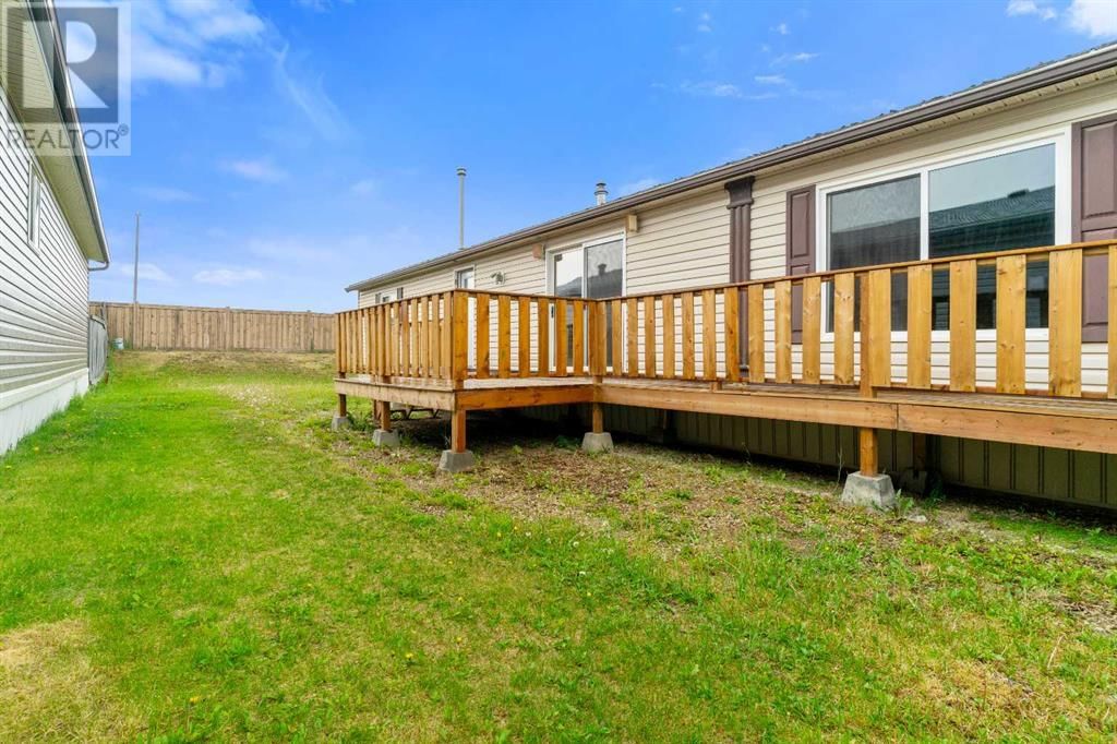 8906 91 STREET Image 21