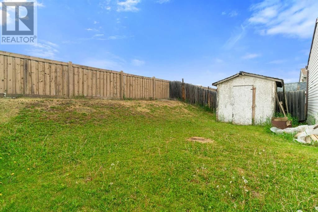 8906 91 STREET Image 22