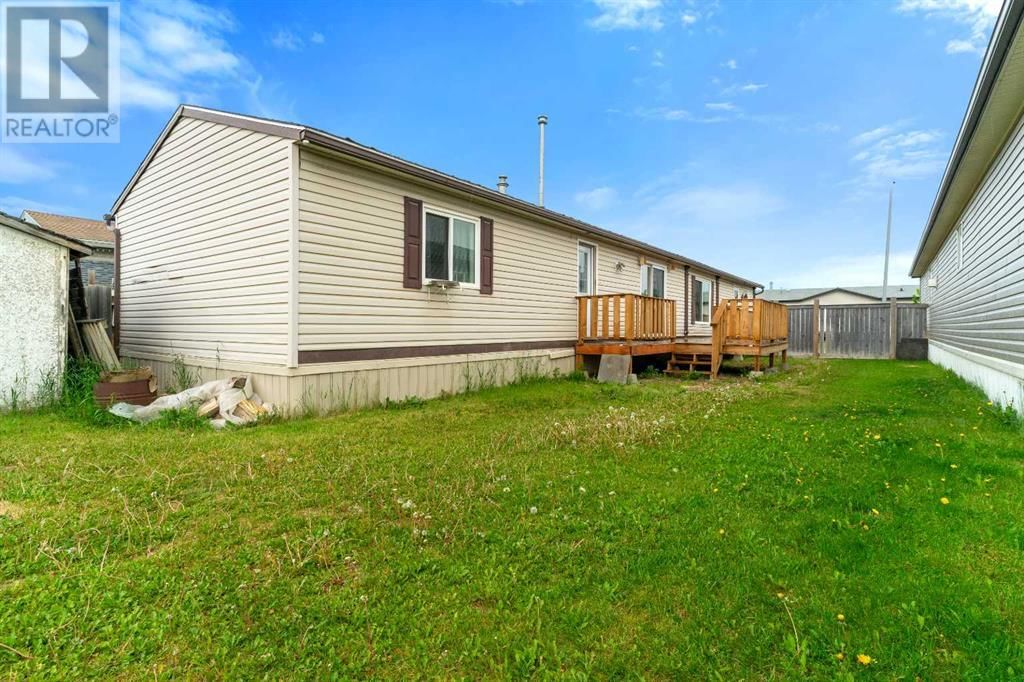 8906 91 STREET Image 23