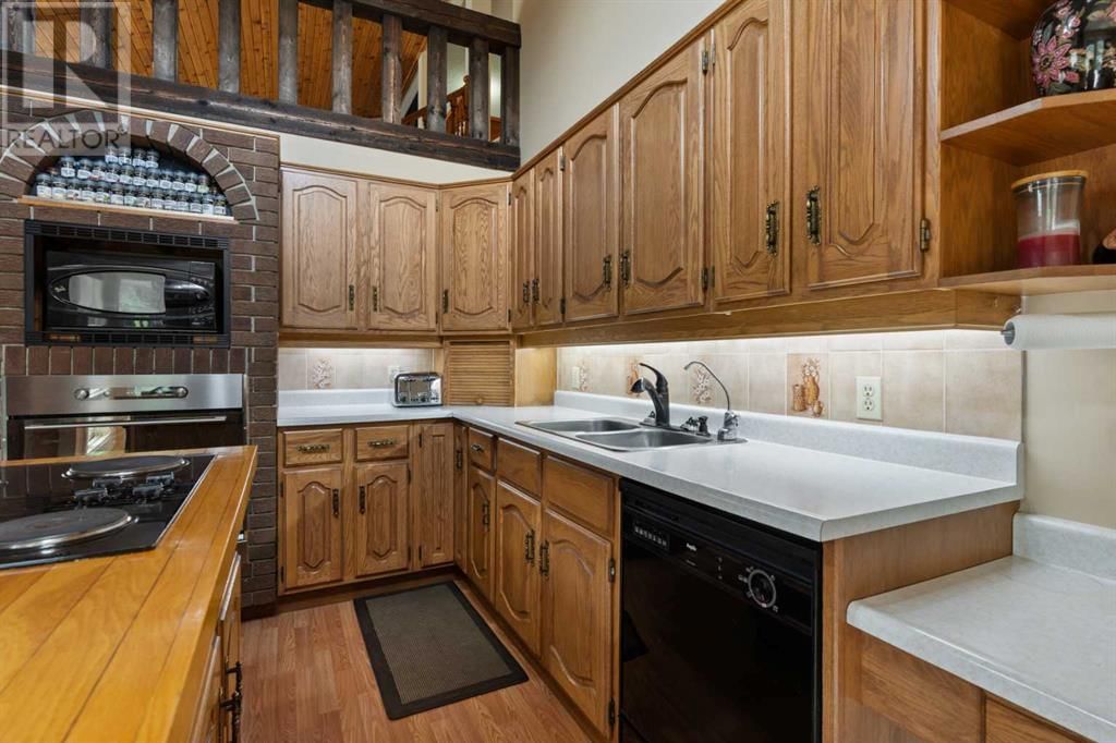 119 3RD AVENUE WEST Image 3