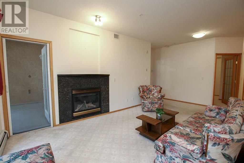 5300 48 STREET Image 10