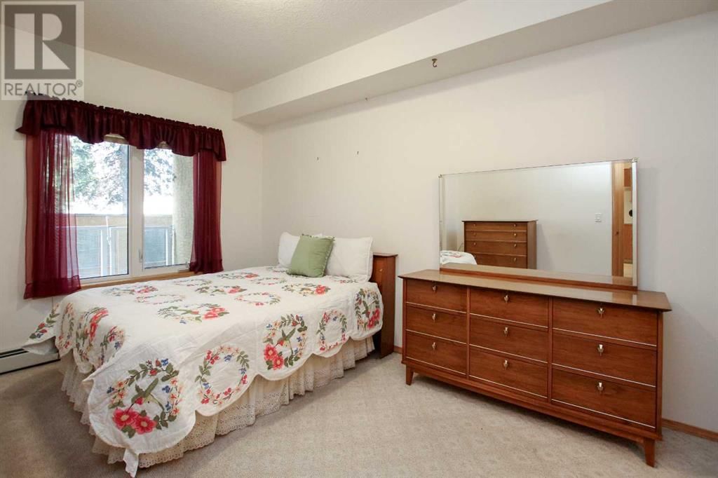 5300 48 STREET Image 22