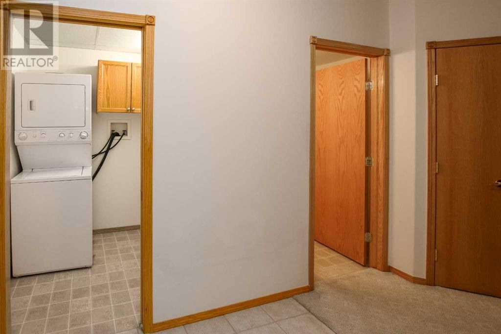 5300 48 STREET Image 6