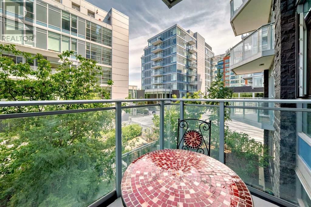 138 WATERFRONT COURT SOUTHWEST Image 15