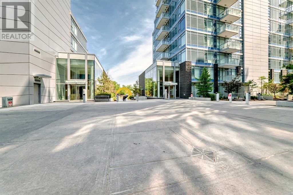 138 WATERFRONT COURT SOUTHWEST Image 24