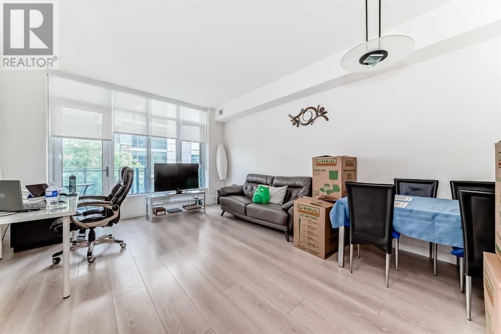 138 WATERFRONT COURT SOUTHWEST Image 6