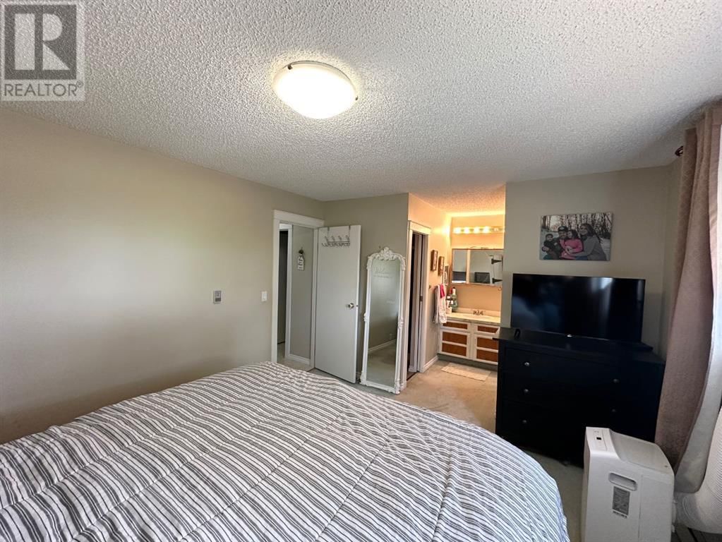 4544 STEWART CRESCENT Image 13