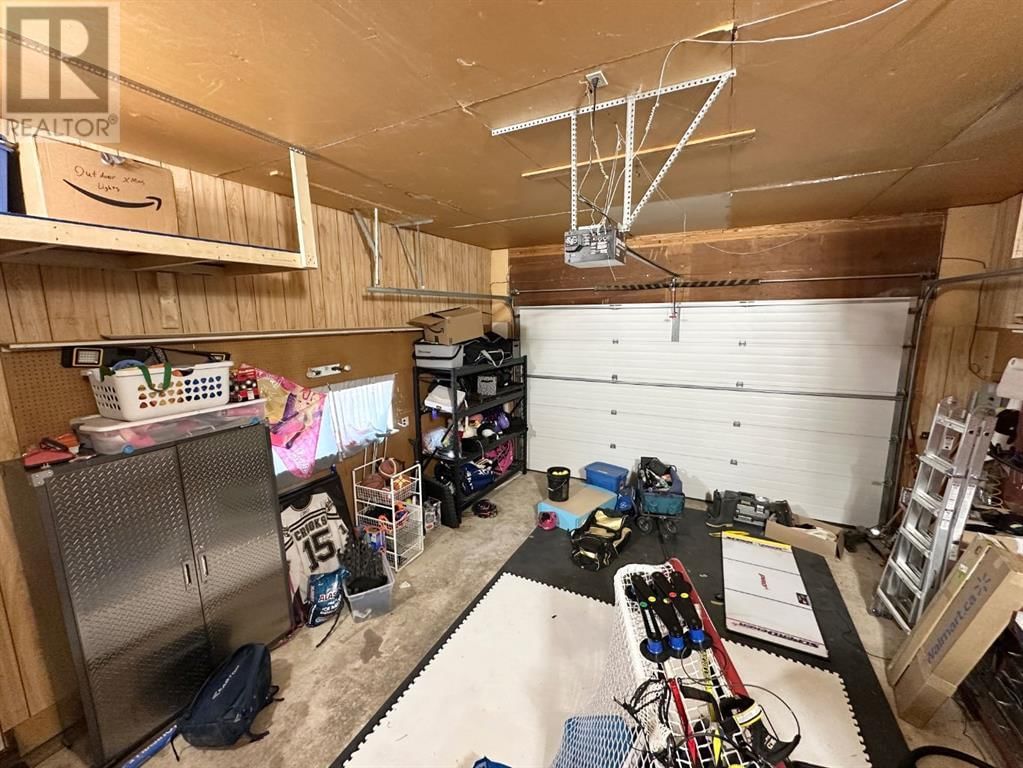 4544 STEWART CRESCENT Image 28