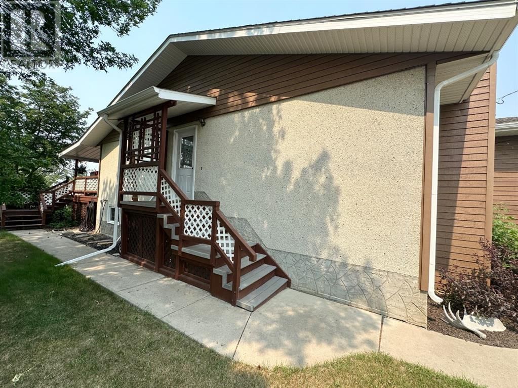 4544 STEWART CRESCENT Image 33