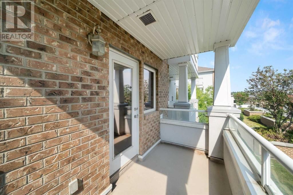 790 KINGSMERE CRESCENT SOUTHWEST Image 23