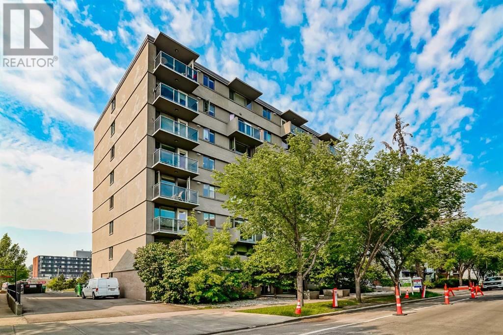 1225 15 AVENUE SOUTHWEST Image 1