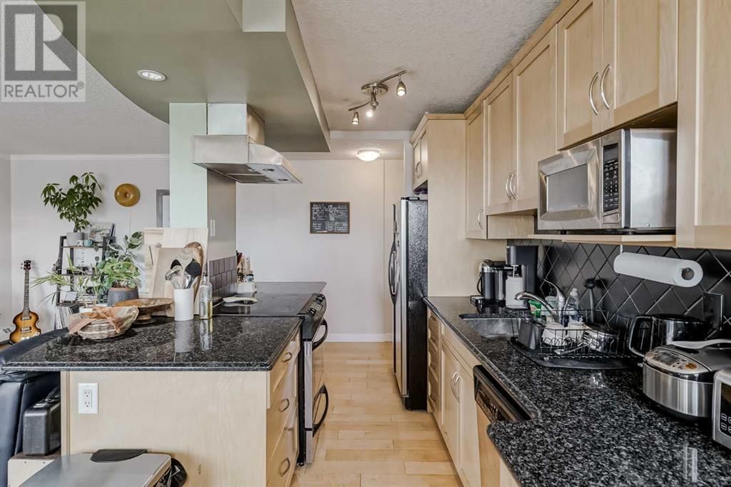 1225 15 AVENUE SOUTHWEST Image 15
