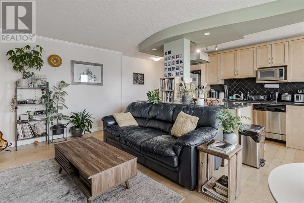 1225 15 AVENUE SOUTHWEST Image 16