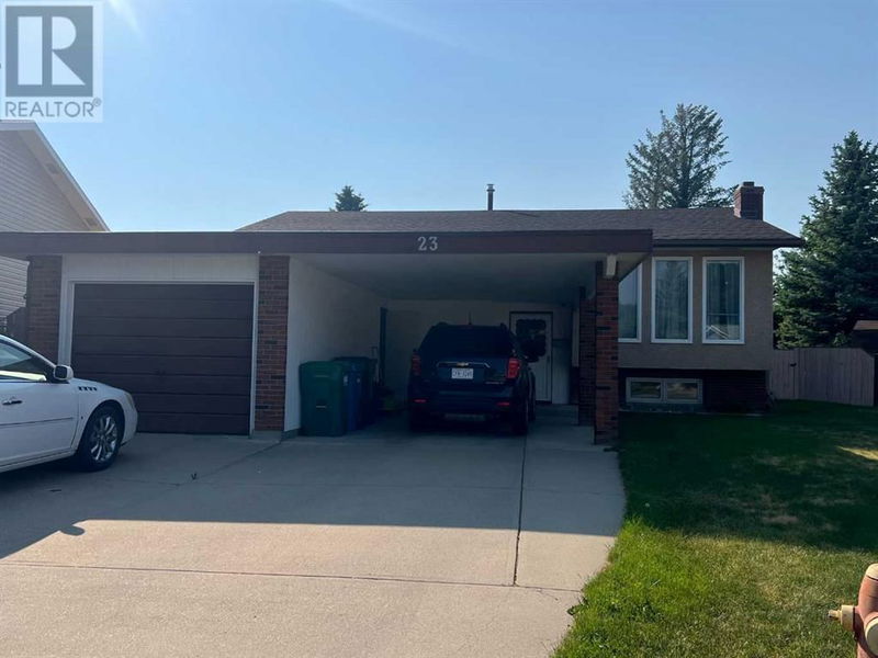 23 Mt Blakiston Place West Lethbridge, Alberta