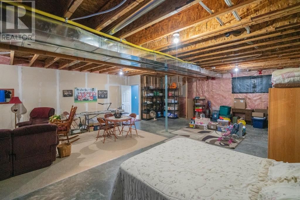 5021 34 AVENUE Image 16