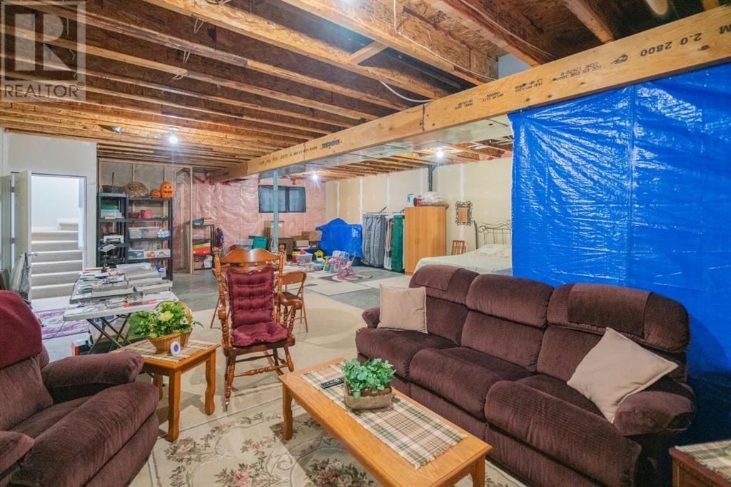 5021 34 AVENUE Image 17
