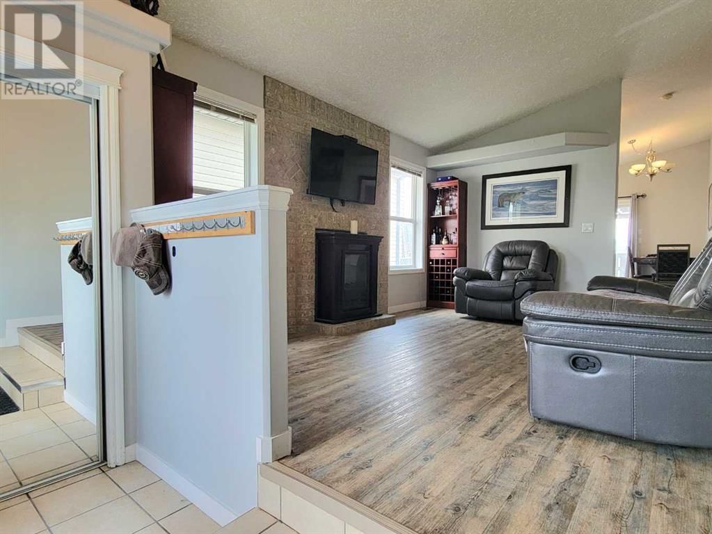 10625 72 AVENUE Image 2