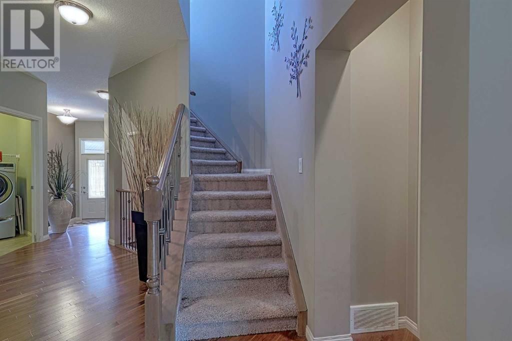223 SUNSET SQUARE Image 18