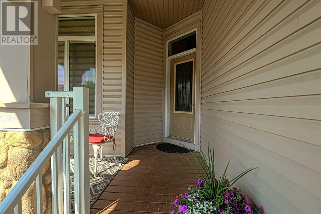 223 SUNSET SQUARE Image 2